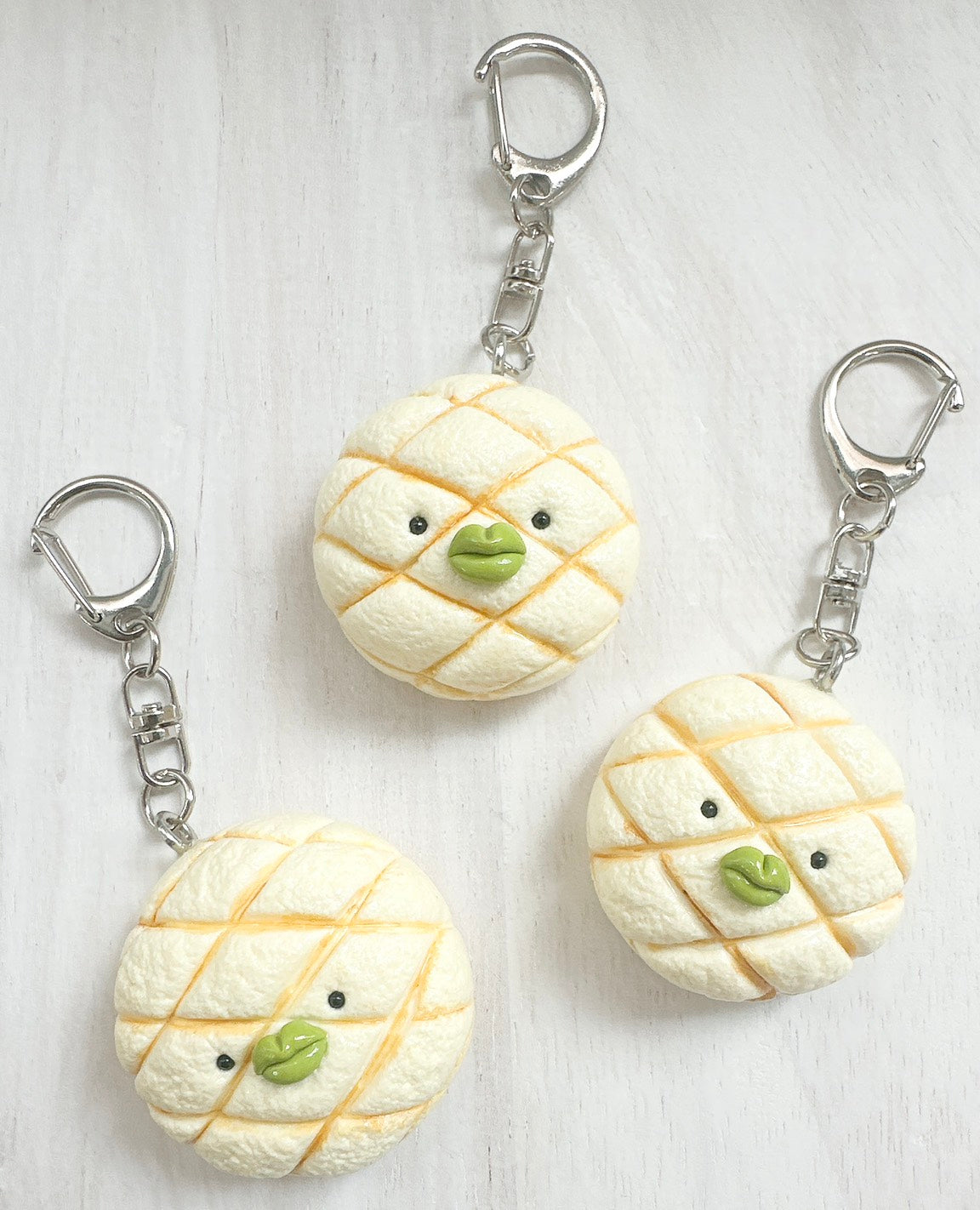 【無個性‐mukosei-】メロンパンキーホルダー