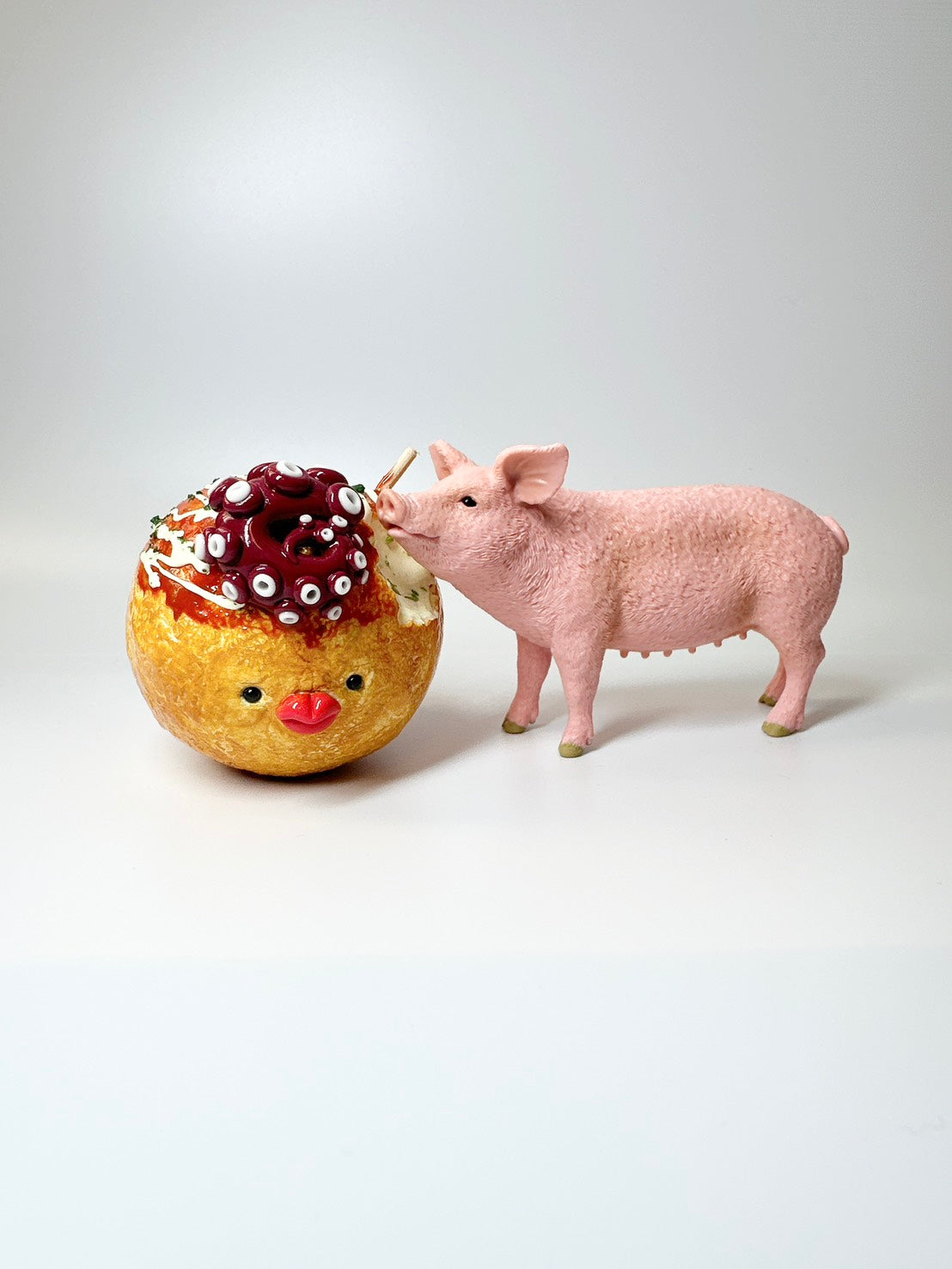 【schleich×無個性-mukosei-】ブタとたこ焼きさま