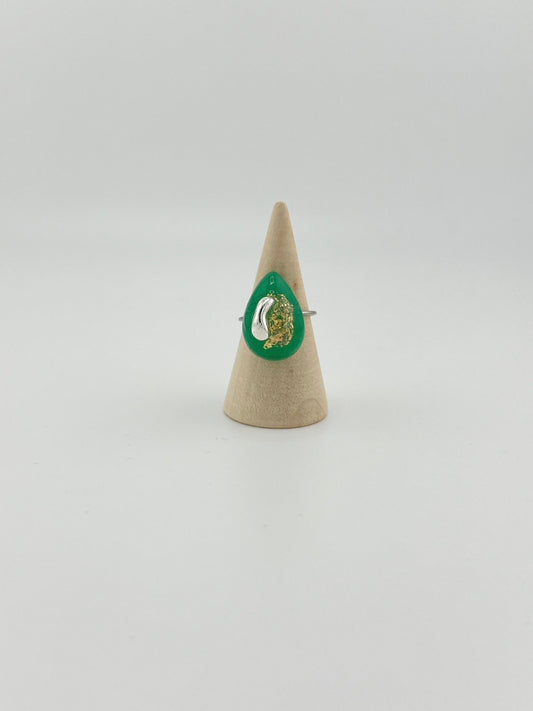 【hauoli(ハウオリ)】リング　エメラルドグリーン雫